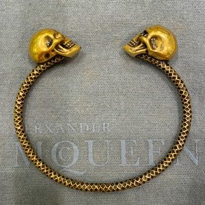 Alexander McQueen Twin Skull Embellished Cuff bracelet